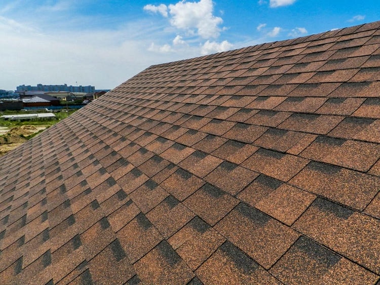 Когда лучше выбрать мягкое покрытие кровли 