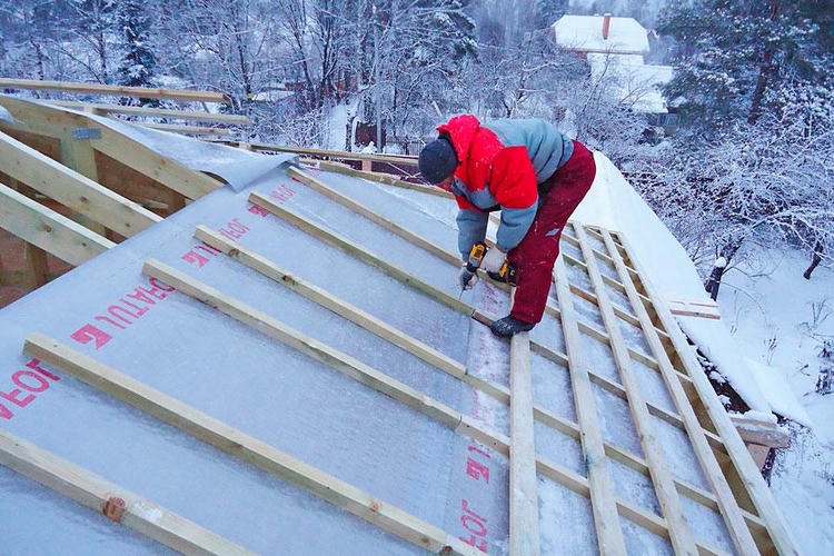 Кровельные работы зимой особенности