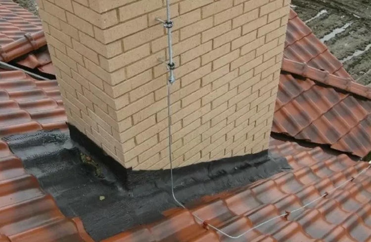 Особенности устройства примыканий на кровле