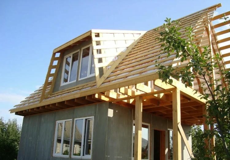 Порядок переделки крыши дачи 