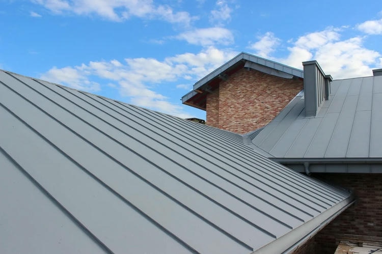 Титан-цинковое покрытие или керамическая черепица