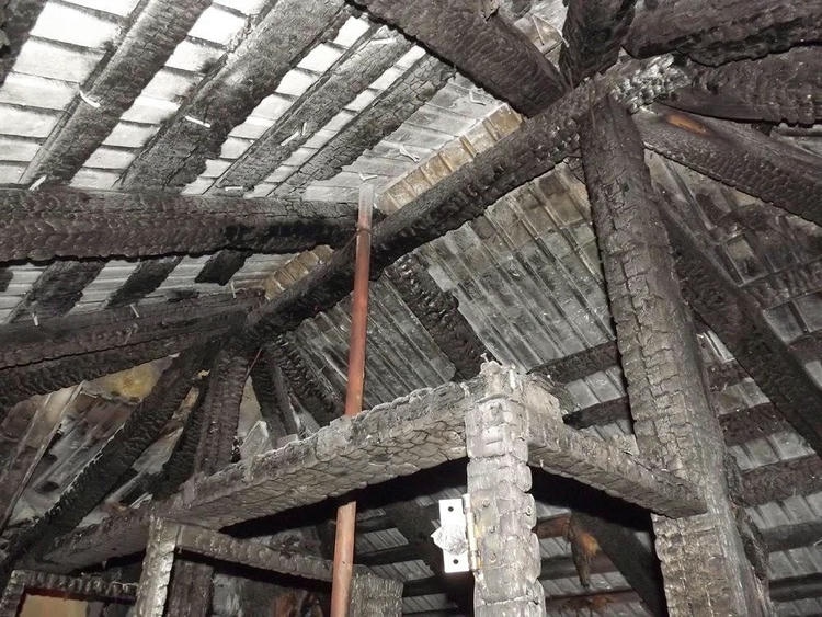 восстановление кровли после пожара