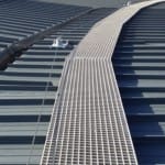 Переходной мостик на фальцевой кровле