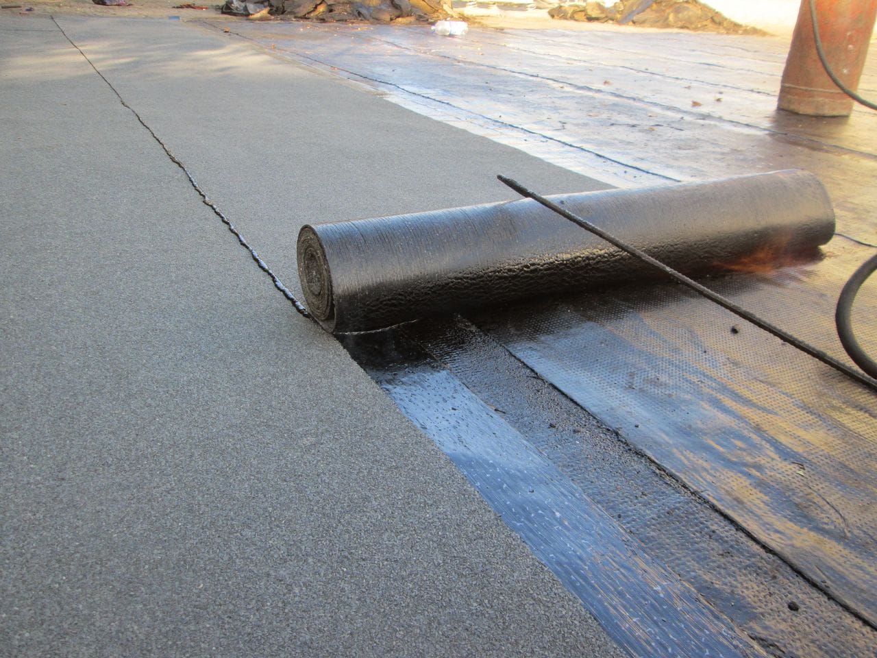 Ремонт рулонной кровли